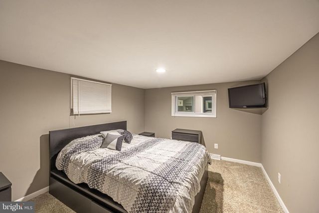 1920 POPLAR RD, Essex, MD 21221