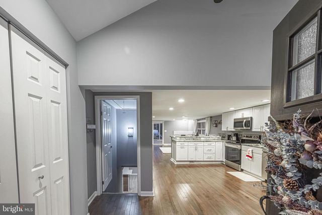 1920 POPLAR RD, Essex, MD 21221