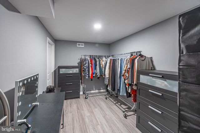 1920 POPLAR RD, Essex, MD 21221