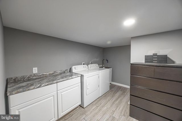 1920 POPLAR RD, Essex, MD 21221