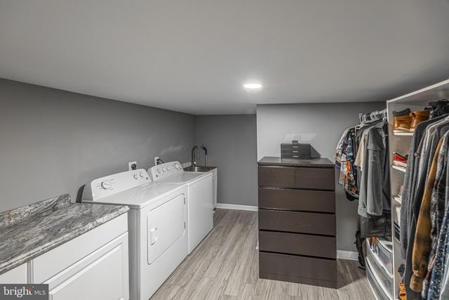 1920 POPLAR RD, Essex, MD 21221