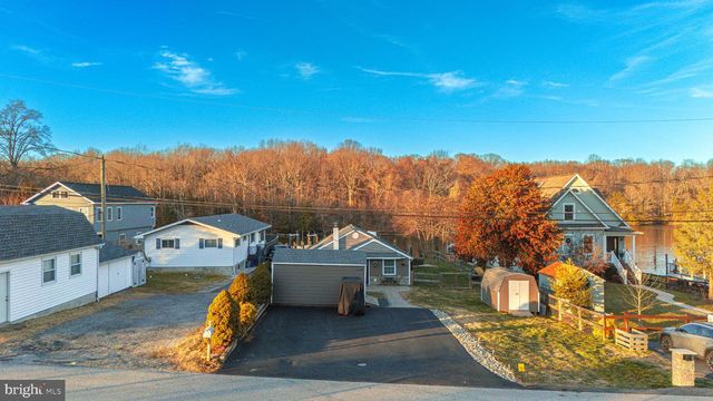 1920 POPLAR RD, Essex, MD 21221