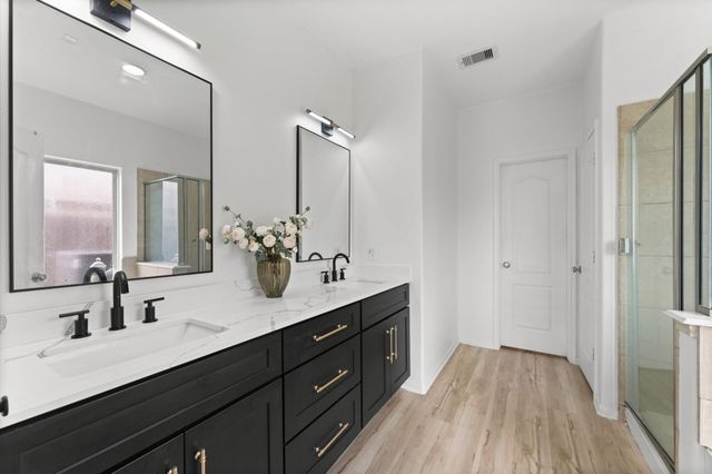 2009 Peonies Court, Pearland, TX 77581