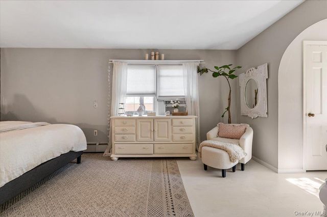 10 Rancher Place, Huntington, NY 11743