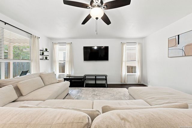 17210 Darien Wing, San Antonio, TX 78247