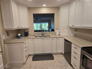 15400 Cedarwood LN 102, Naples, FL 34110