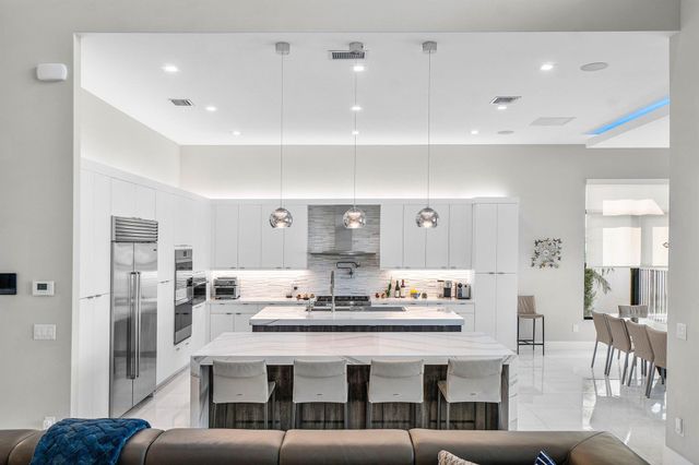 9657 Vescovato Way, Boca Raton, FL 33496