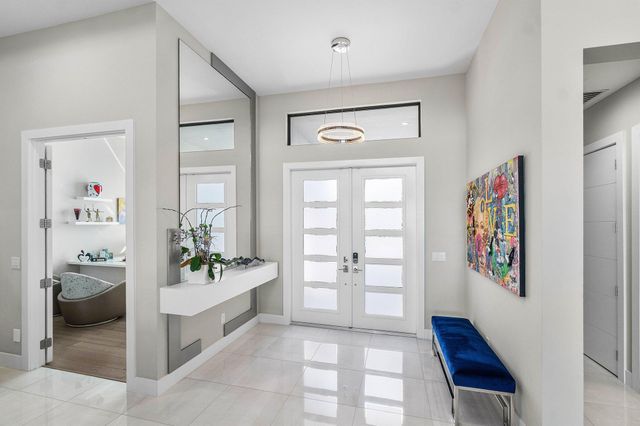 9657 Vescovato Way, Boca Raton, FL 33496