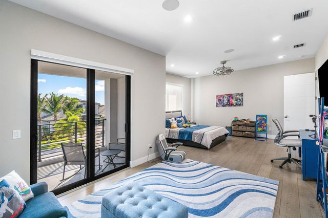 9657 Vescovato Way, Boca Raton, FL 33496