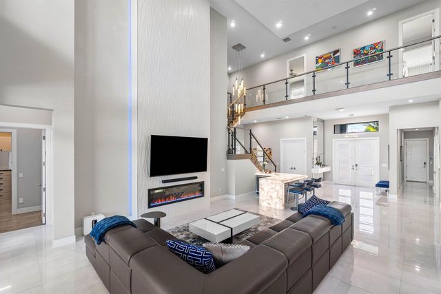 9657 Vescovato Way, Boca Raton, FL 33496