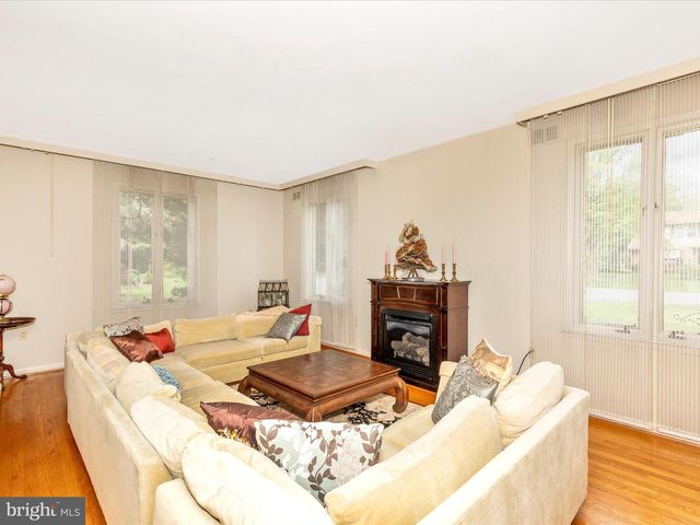 7903 RUNNYMEADE DRIVE, Frederick, MD 21702