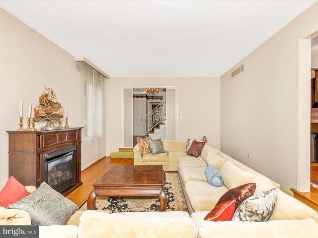 7903 RUNNYMEADE DRIVE, Frederick, MD 21702