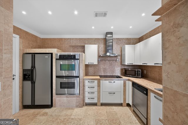 3334 Peachtree Road NE 1410, Atlanta, GA 30326