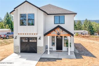SW Nka Crescent Ave 118, Sunnyside, WA 98944