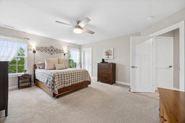 1010 Sears Circle, Elburn, IL 60119