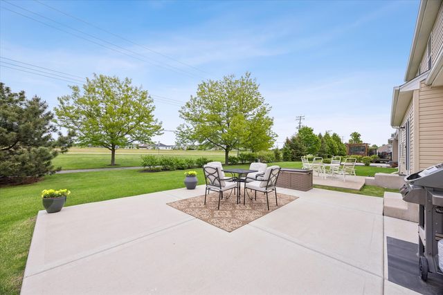 1010 Sears Circle, Elburn, IL 60119