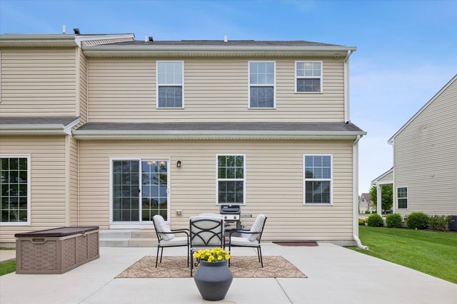 1010 Sears Circle, Elburn, IL 60119