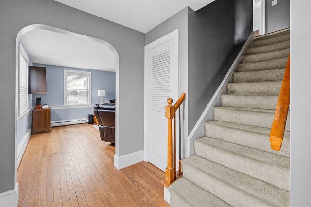 186 W Harvard St, Brockton, MA 02301