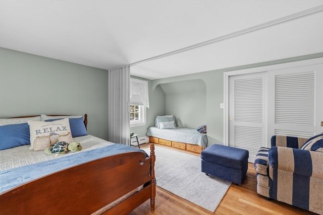 186 W Harvard St, Brockton, MA 02301