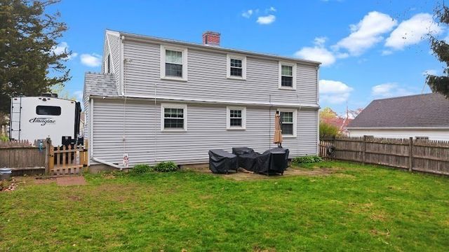 186 W Harvard St, Brockton, MA 02301