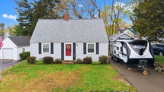 186 W Harvard St, Brockton, MA 02301