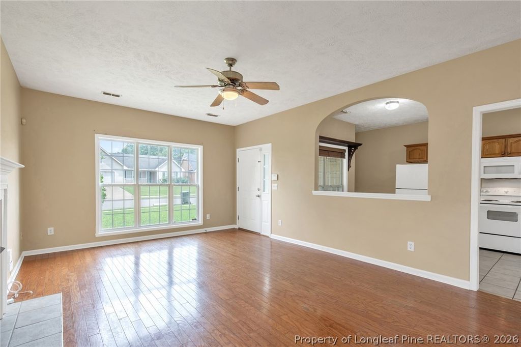 1532 Laurel Oak Drive, Fayetteville, NC 28314 — photo 5