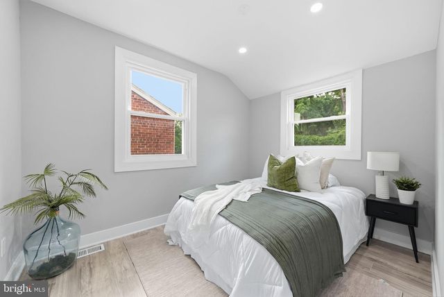 4263 HILDRETH ST SE, Washington, DC 20019