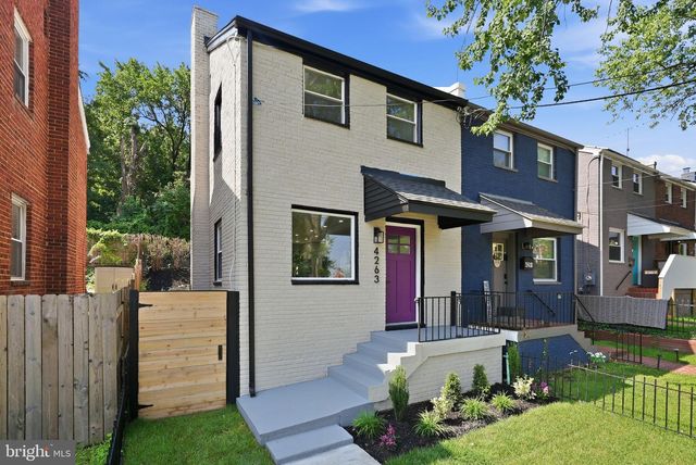 4263 HILDRETH ST SE, Washington, DC 20019