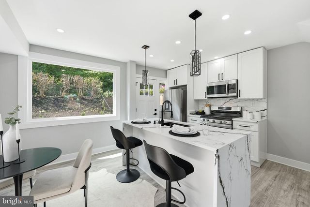 4263 HILDRETH ST SE, Washington, DC 20019