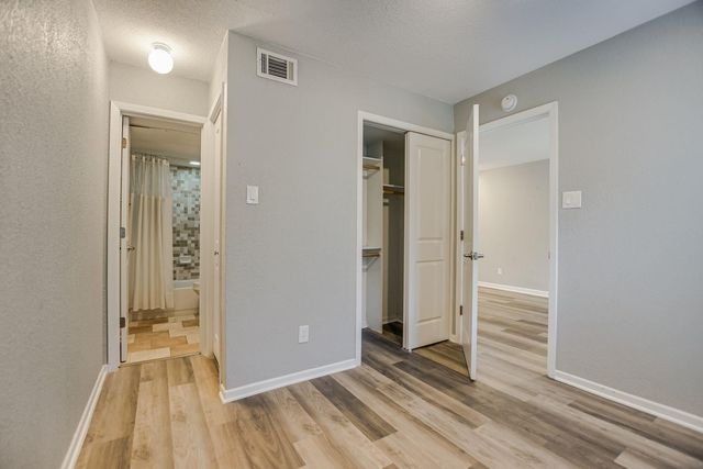 3204 Menchaca RD 313, Austin, TX 78704