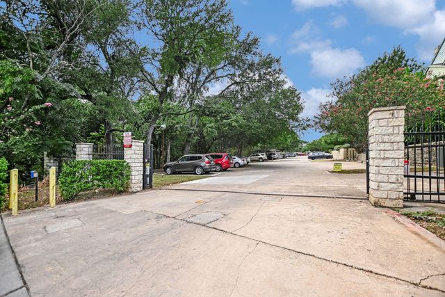 3204 Menchaca RD 313, Austin, TX 78704