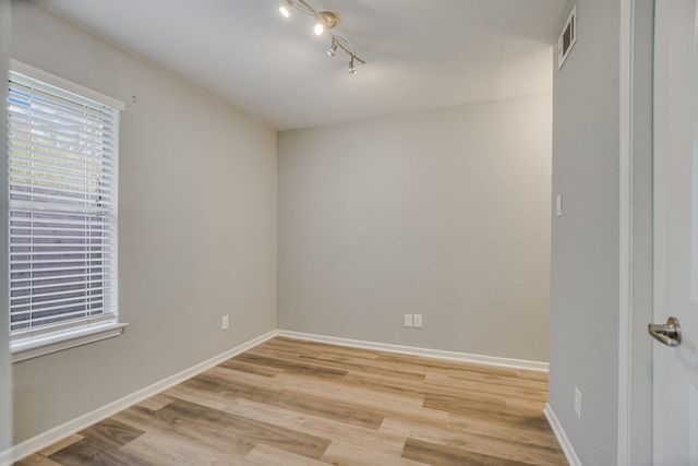 3204 Menchaca RD 313, Austin, TX 78704