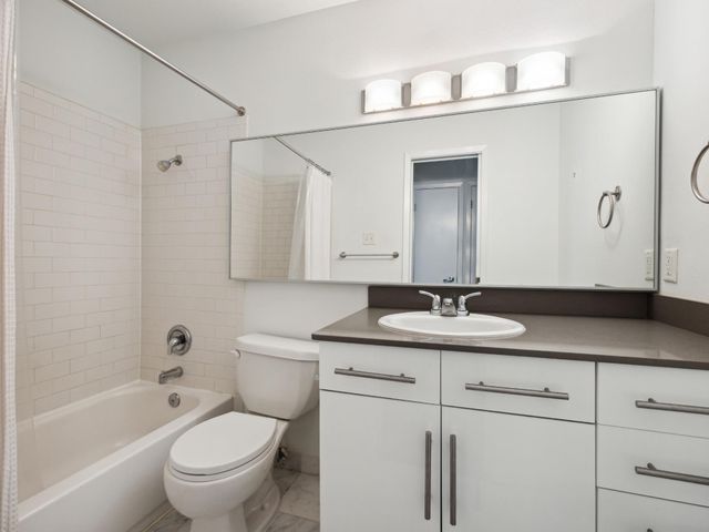 1503 W 9th ST 204, Austin, TX 78703