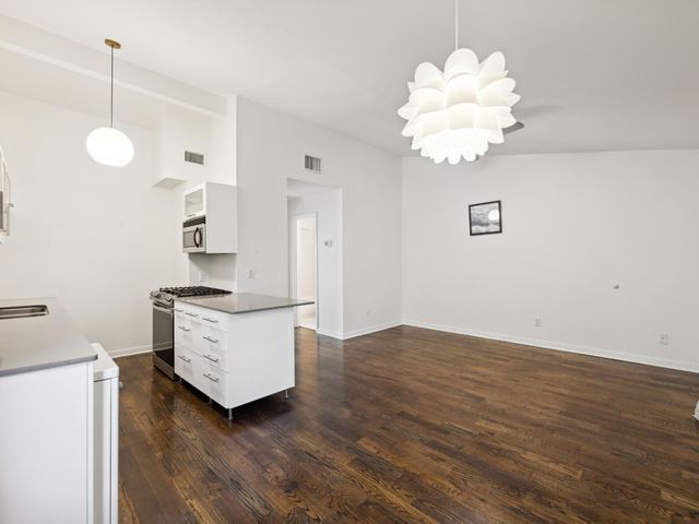 1503 W 9th ST 204, Austin, TX 78703