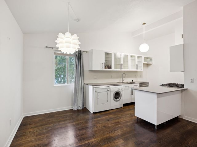 1503 W 9th ST 204, Austin, TX 78703