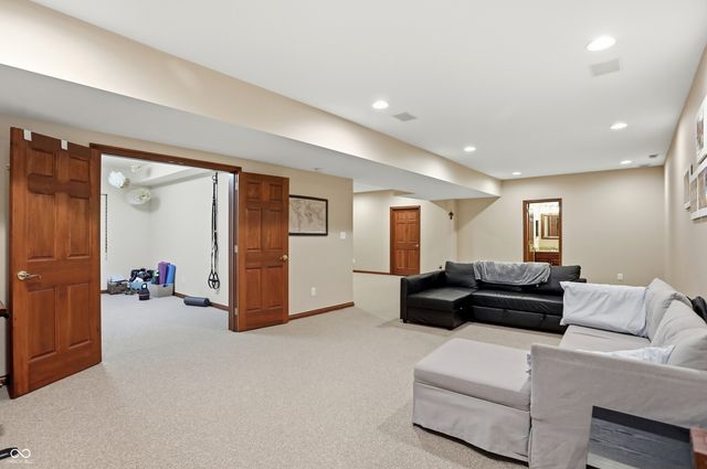 4030 Brockton Manor North Drive N, Greenwood, IN 46143
