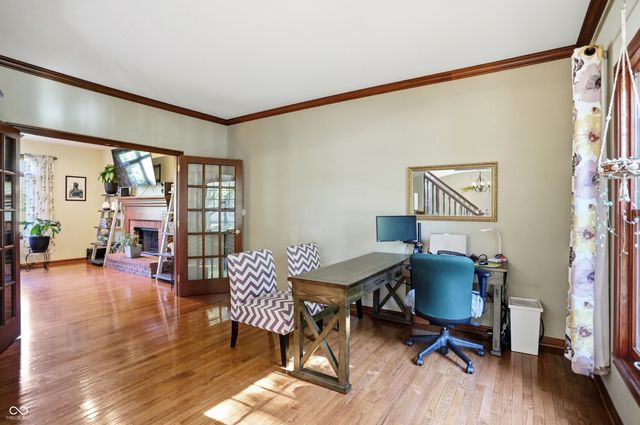 4030 Brockton Manor North Drive N, Greenwood, IN 46143