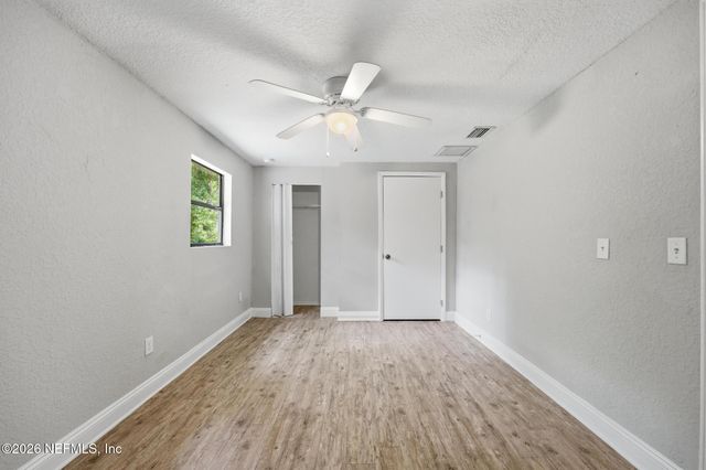 3055 2ND ST Circle, Jacksonville, FL 32254