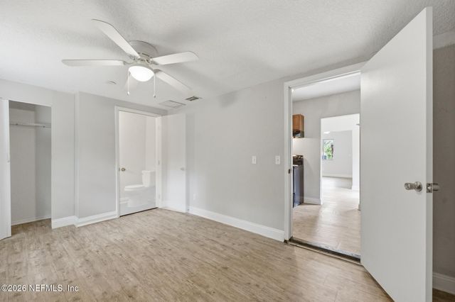 3055 2ND ST Circle, Jacksonville, FL 32254
