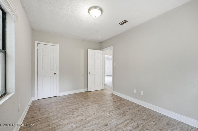 3055 2ND ST Circle, Jacksonville, FL 32254