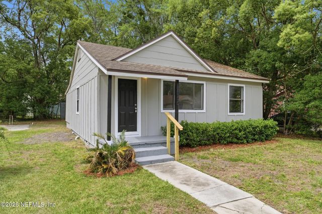 3055 2ND ST Circle, Jacksonville, FL 32254