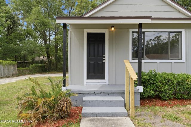 3055 2ND ST Circle, Jacksonville, FL 32254