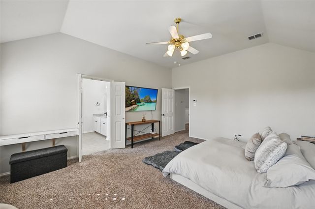 5217 Bay View Drive, Fort Worth, TX 76244