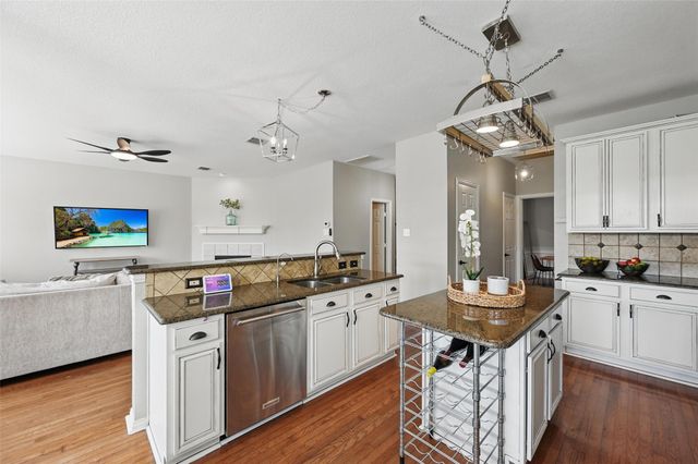 5217 Bay View Drive, Fort Worth, TX 76244