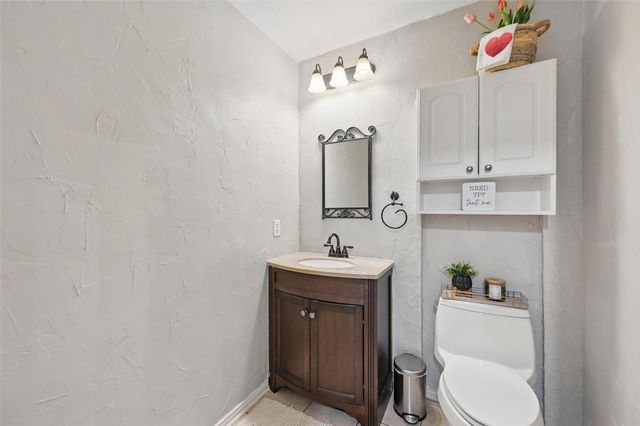 5217 Bay View Drive, Fort Worth, TX 76244