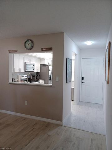 7086 Nantucket CIR 1, North Fort Myers, FL 33917