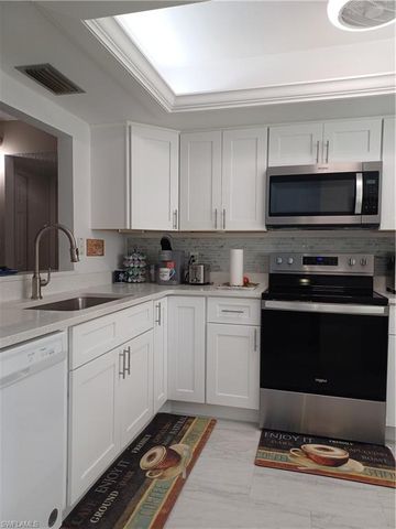 7086 Nantucket CIR 1, North Fort Myers, FL 33917