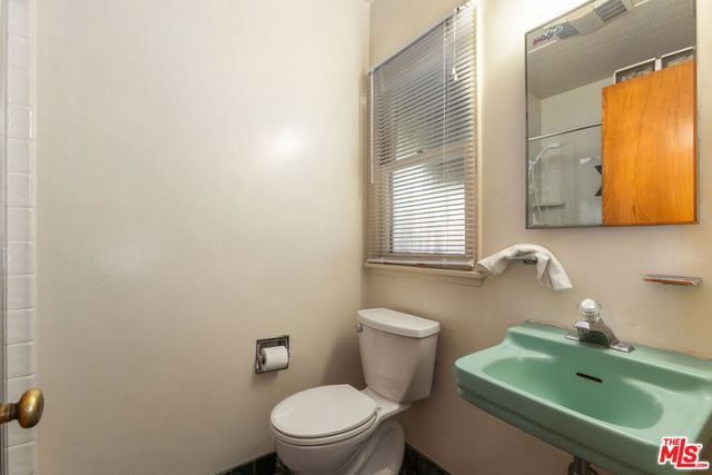 2120 E Napa Place, Anaheim, CA 92806