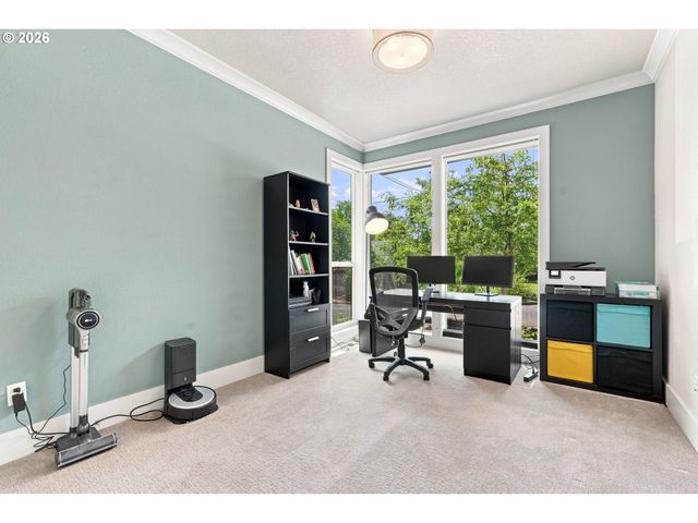 1433 Sw HUME Ct, Portland, OR 97219