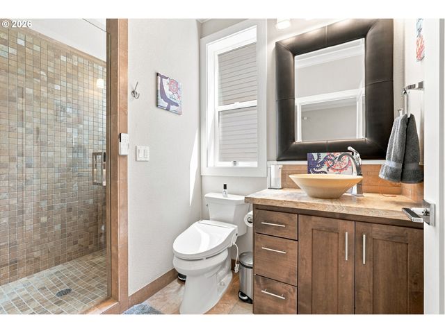 1433 Sw HUME Ct, Portland, OR 97219